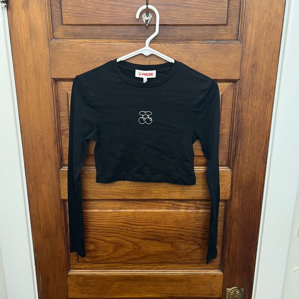 Pacha T Shirt Crop Long Sleeve Black Cherry Print NWT's $40